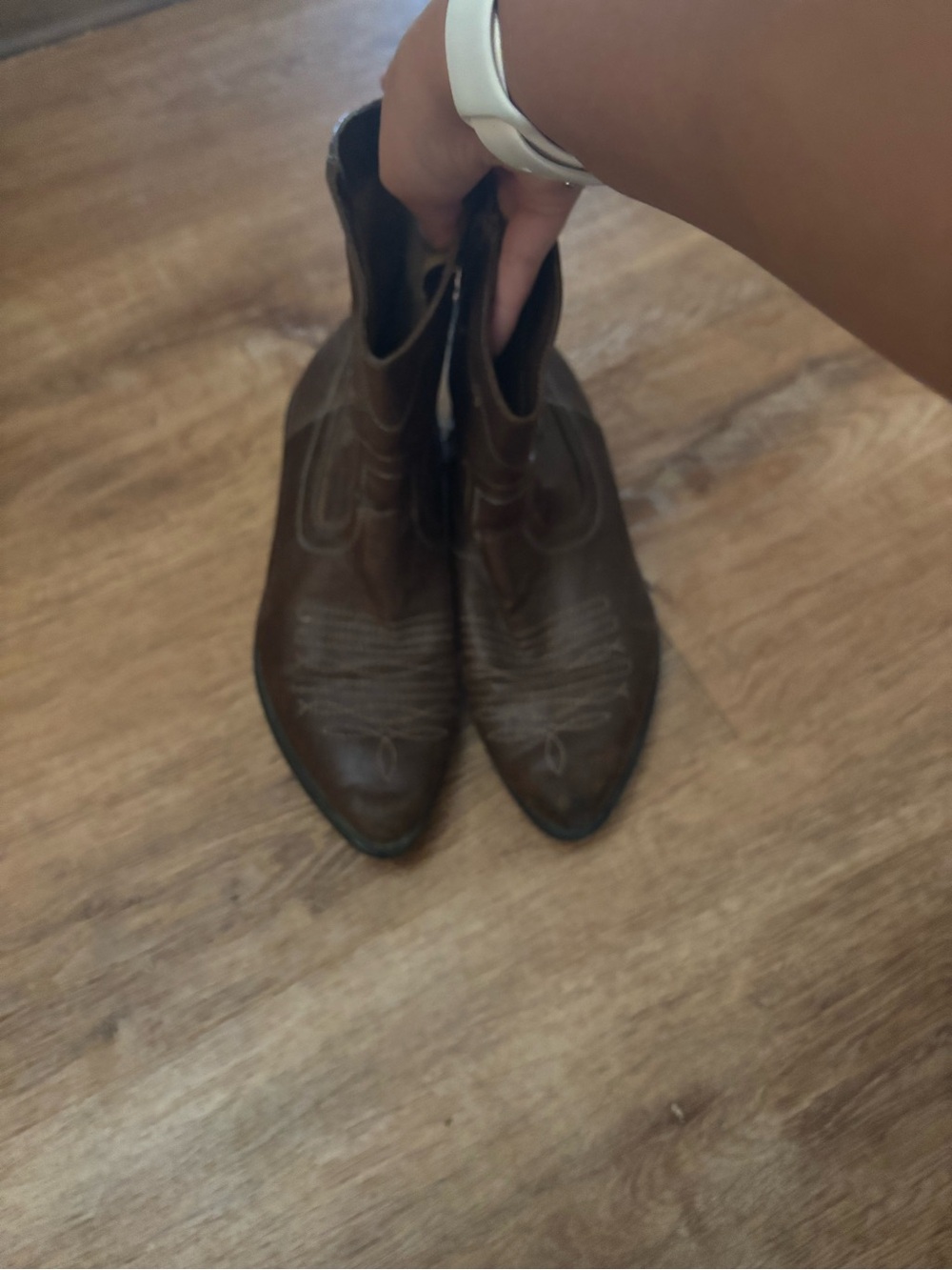 Women's Brown Western Ankle Boots - Classic Cowboy Style